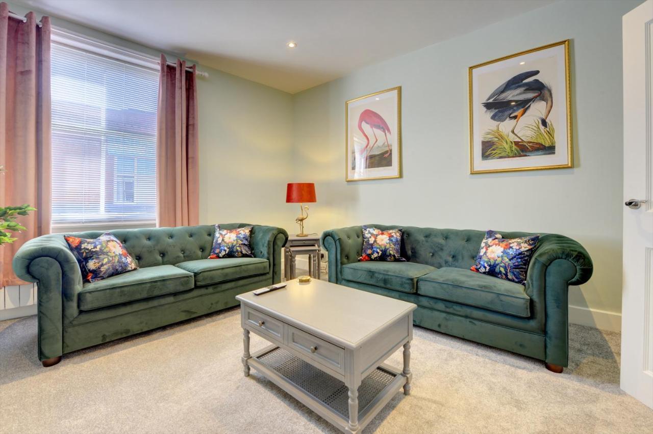 The Nook - A Modern 2 Bedroom Loft With Parking Ripon Exteriör bild